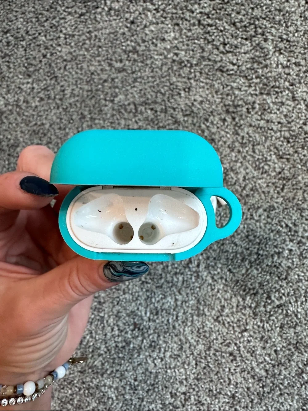 Apple Teal Earbud Case with White Earbuds and Charging Cable- headphones